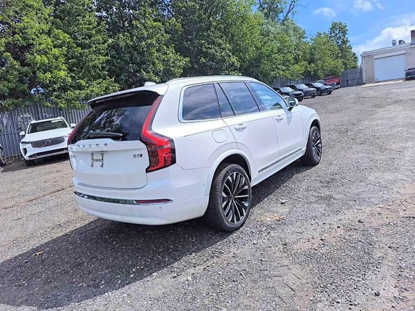 2026 VOLVO XC90
