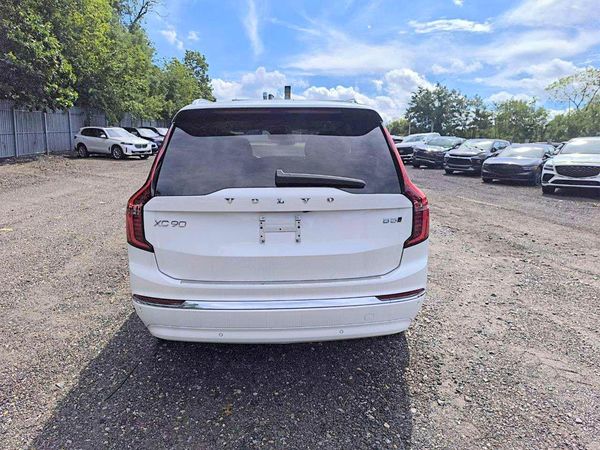 2026 VOLVO XC90