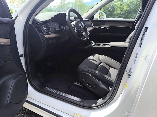 2026 VOLVO XC90