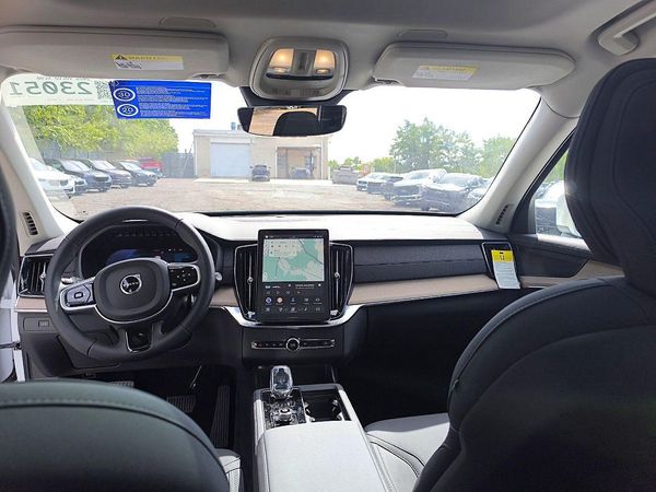 2026 VOLVO XC90