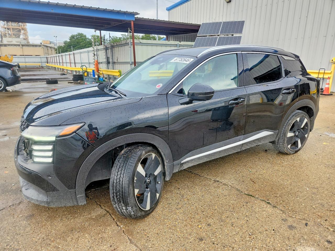 2025 NISSAN KICKS SR — Front 3/4