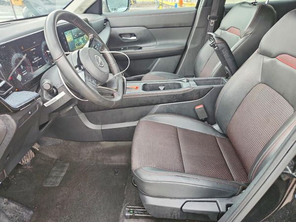 2025 NISSAN KICKS SR — DENT