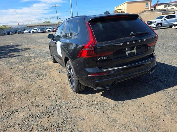 2026 VOLVO XC60