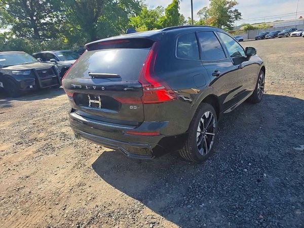 2026 VOLVO XC60