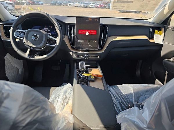 2026 VOLVO XC60