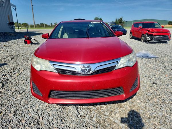 2014 TOYOTA CAMRY