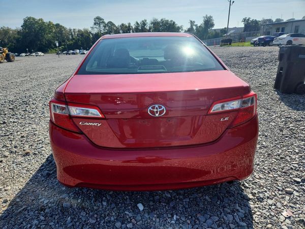 2014 TOYOTA CAMRY
