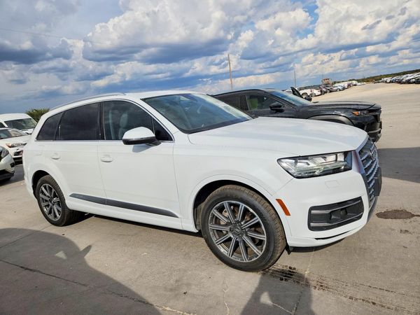2018 AUDI Q7 quattro Prestige