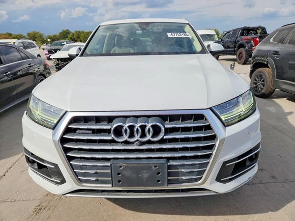2018 AUDI Q7 quattro Prestige