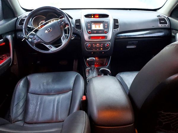 2014 KIA SORENTO