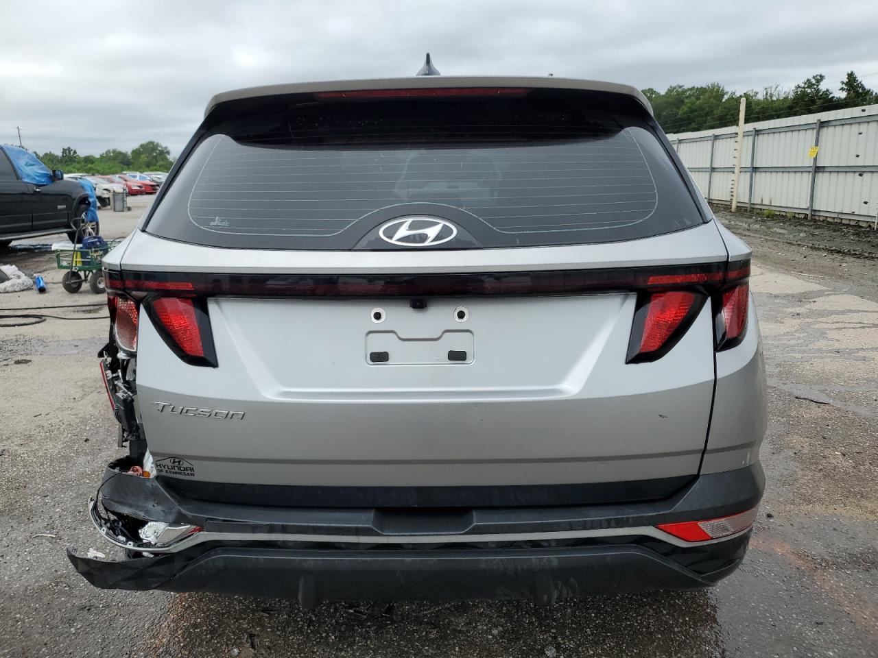 2024 HYUNDAI TUCSON SE