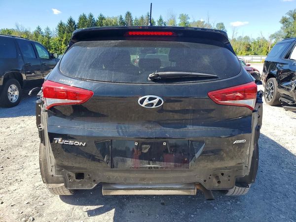 2018 HYUNDAI TUCSON SE Standard