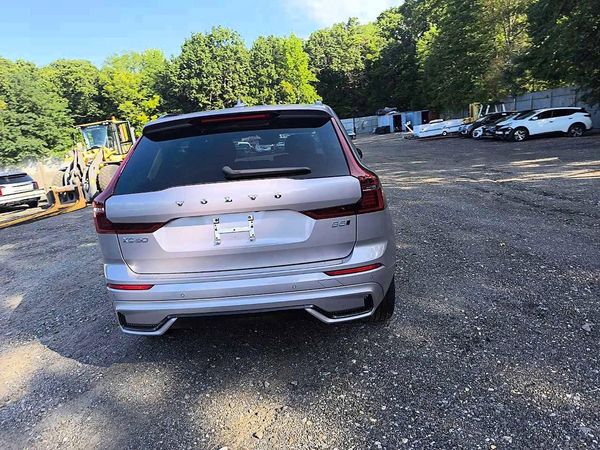2026 VOLVO XC60