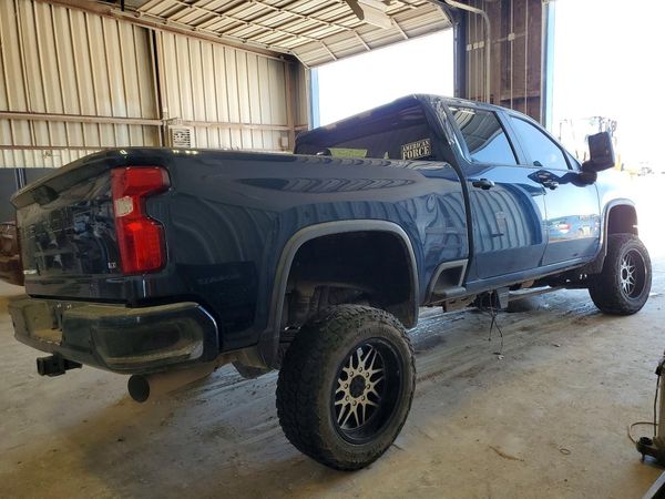 2022 CHEVROLET SILVERADO LT — PSRA