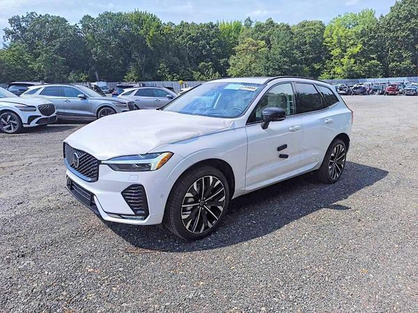 2026 VOLVO XC60