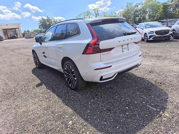 2026 VOLVO XC60