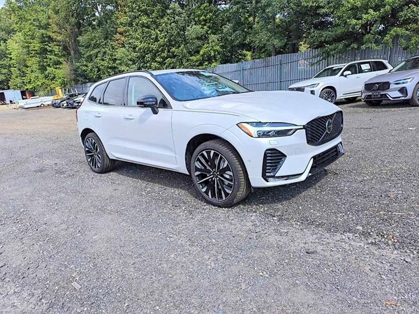 2026 VOLVO XC60