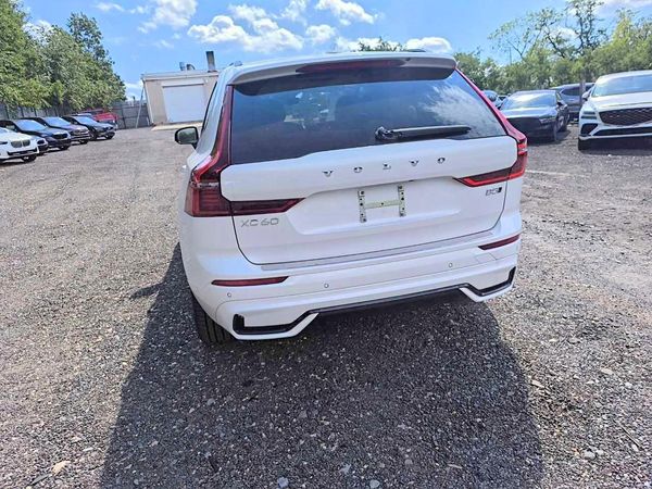 2026 VOLVO XC60