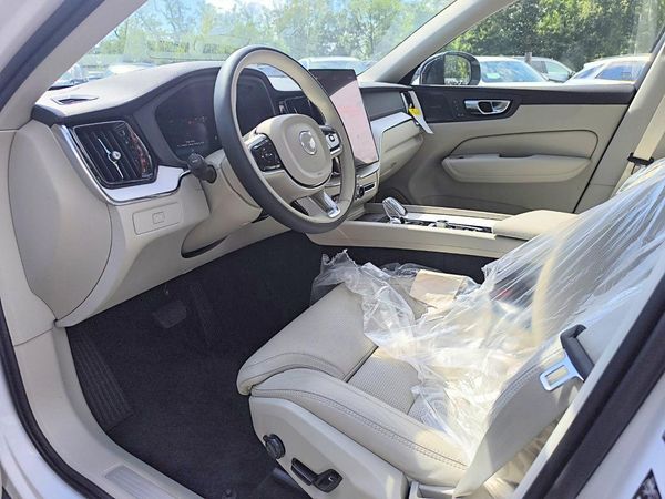 2026 VOLVO XC60