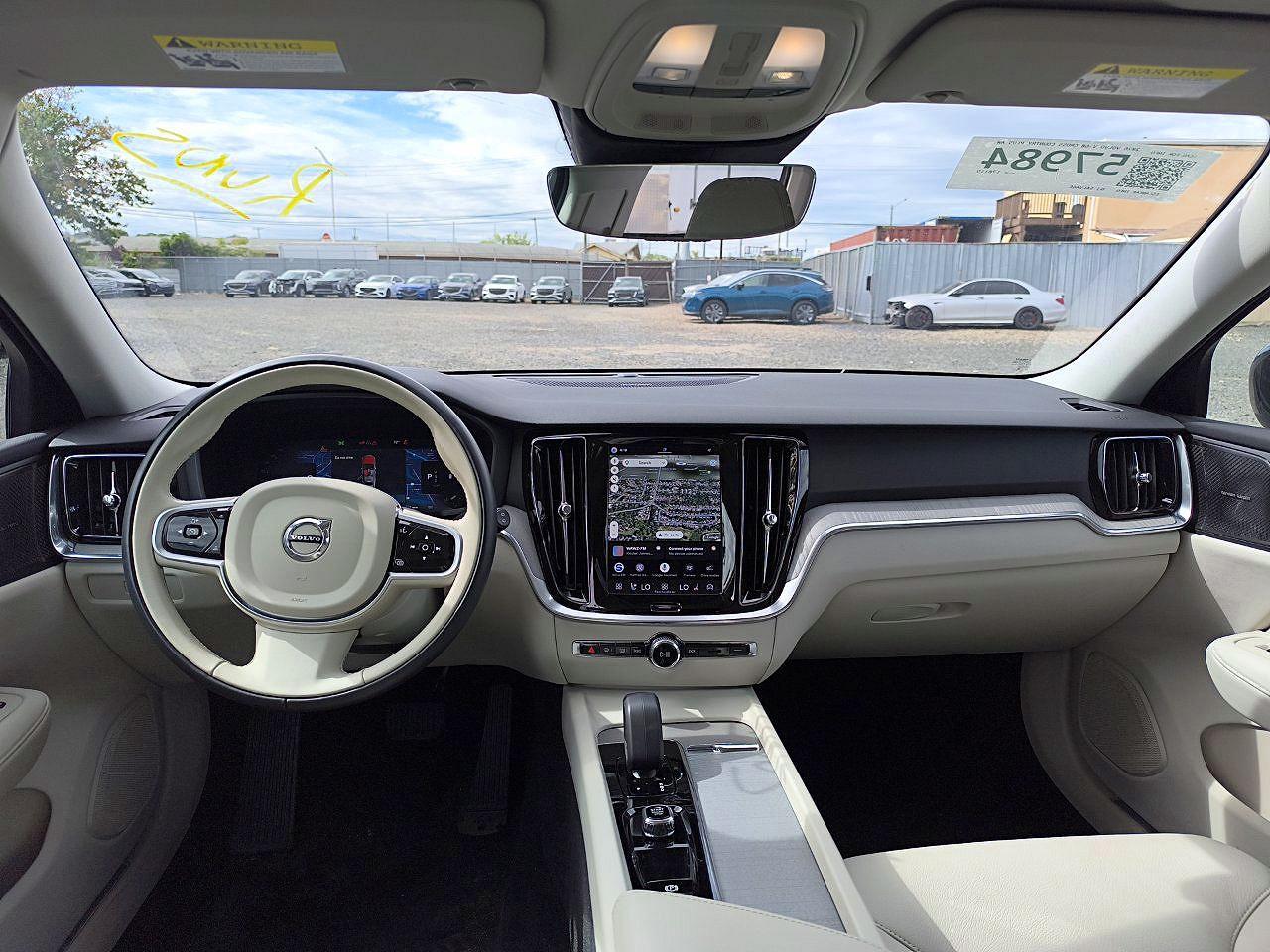Volvo V60 Cross Country