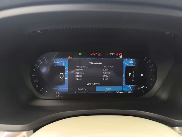 2026 VOLVO V60 CROSS COUNTRY Plus