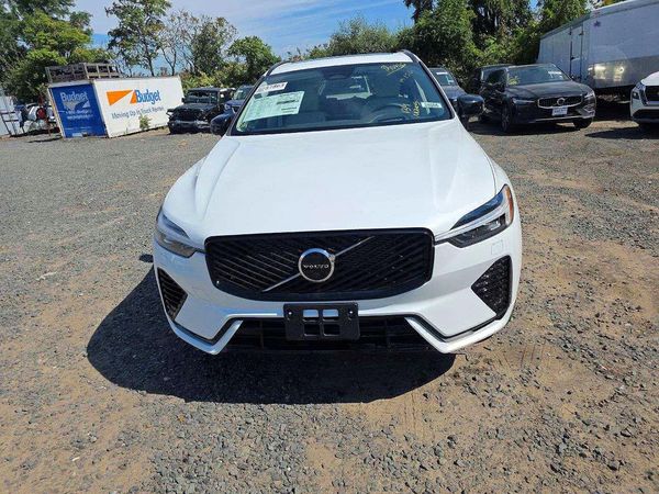 2026 VOLVO XC60