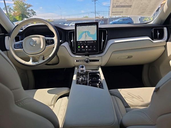 2026 VOLVO XC60