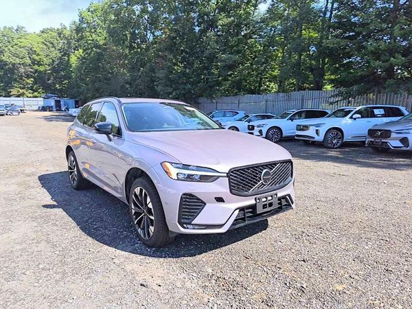 2026 VOLVO XC60