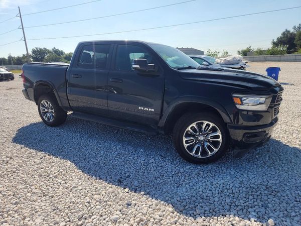 2021 RAM 1500 Laramie — Passenger 3/4