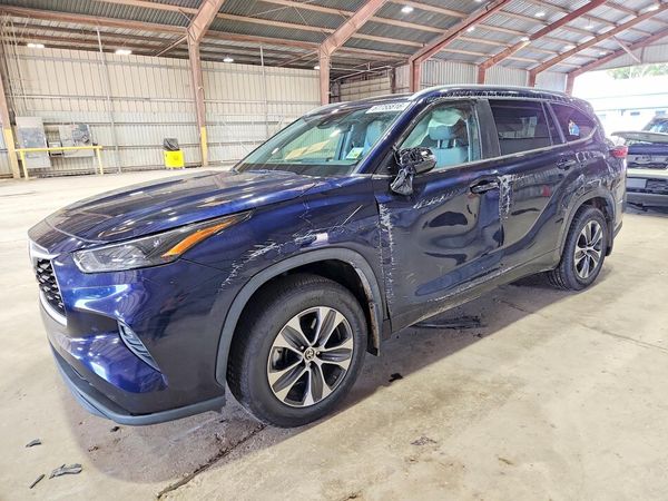 2023 TOYOTA HIGHLANDER