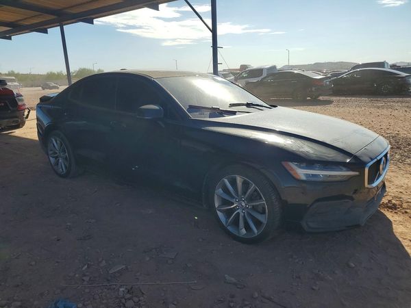 2019 VOLVO S60