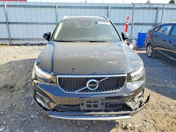 2021 VOLVO XC40 Momentum — DIRF