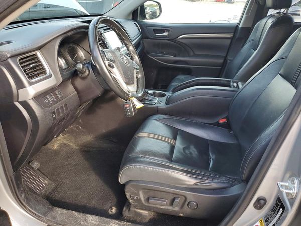 2017 TOYOTA HIGHLANDER SE/XLE