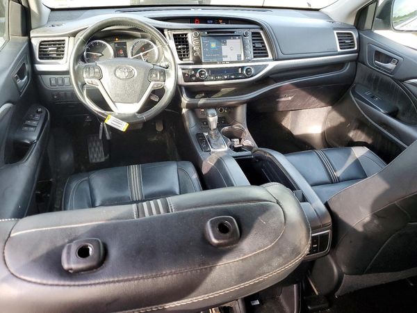 2017 TOYOTA HIGHLANDER SE/XLE