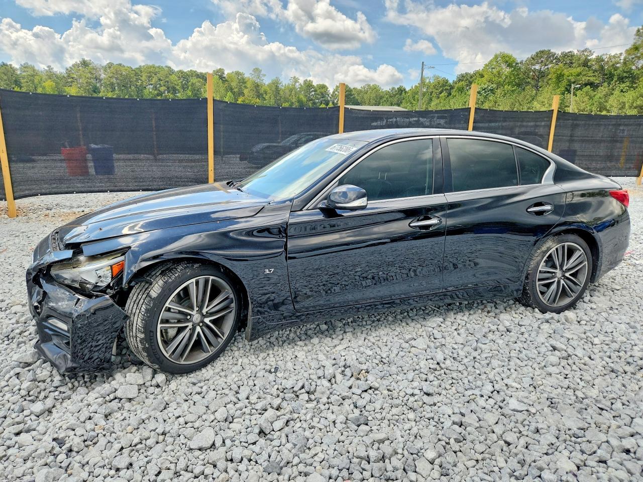 2015 INFINITI Q50