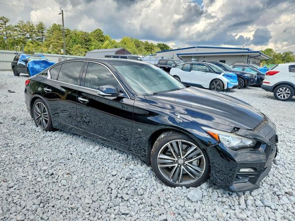 2015 INFINITI Q50