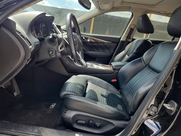 2015 INFINITI Q50