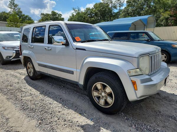 2012 JEEP LIBERTY Sport — Passenger 3/4