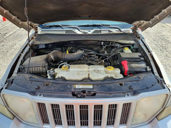 2012 JEEP LIBERTY Sport — Engine bay