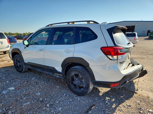 2023 SUBARU FORESTER
