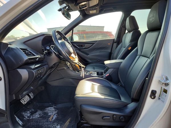 2023 SUBARU FORESTER