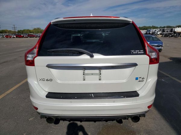2014 VOLVO XC60