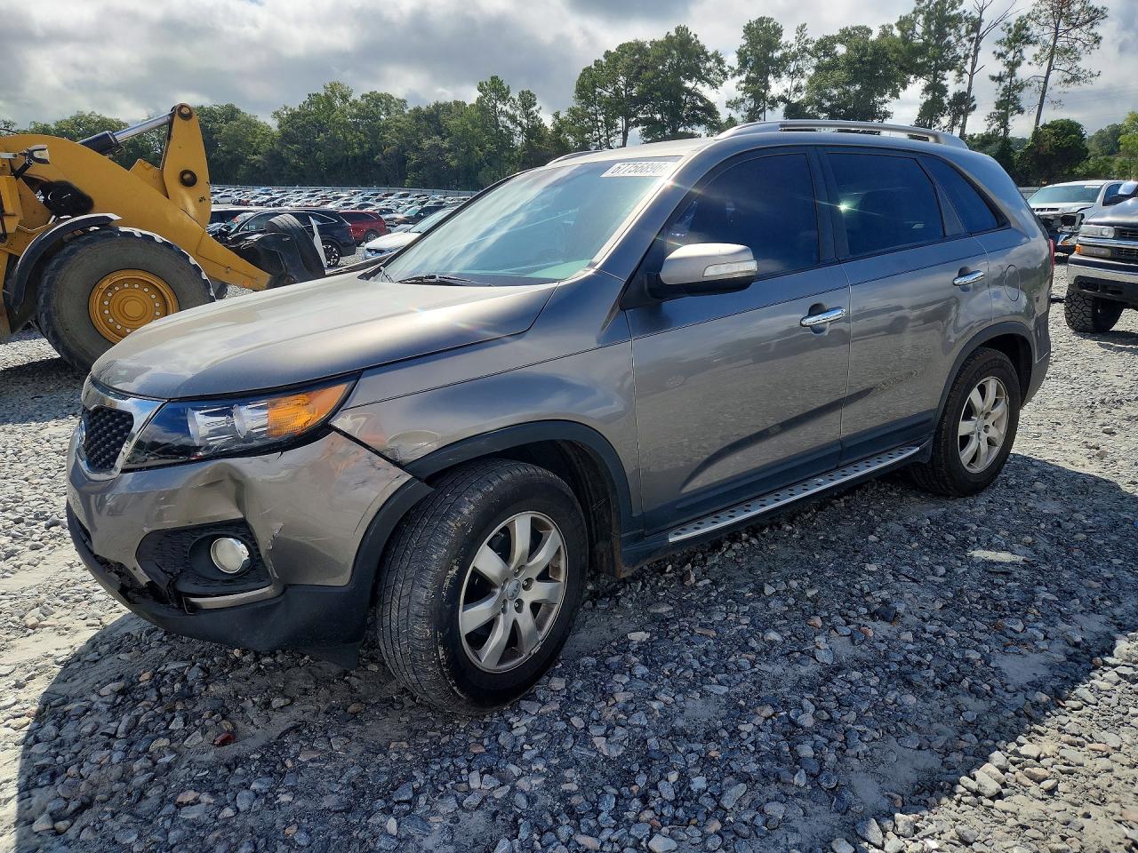 2012 KIA SORENTO GL(Middle-low grade) — Front 3/4