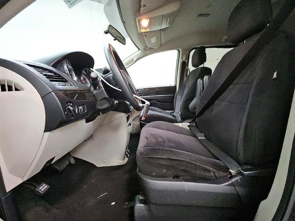 2014 DODGE GRAND CARAVAN SE — DENT