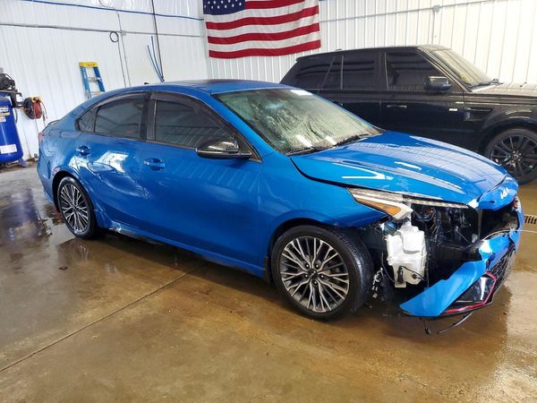 2022 KIA FORTE