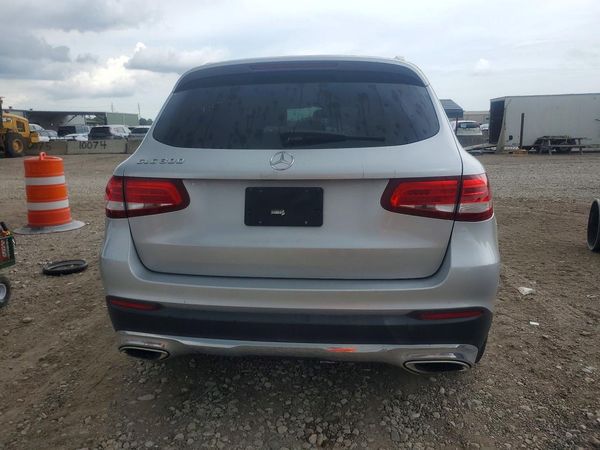 2016 MERCEDES-BENZ GLC GLC300