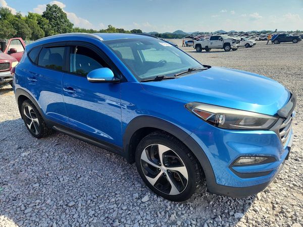 2016 HYUNDAI TUCSON