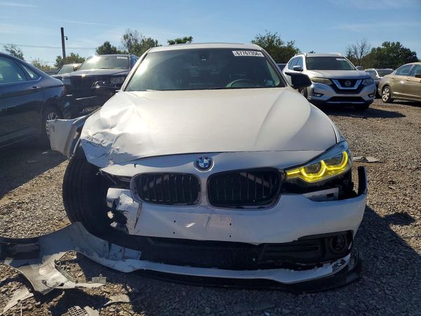 2018 BMW 320