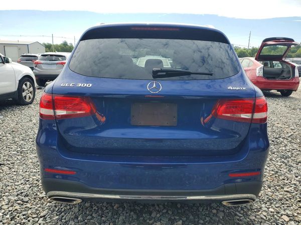 2017 MERCEDES-BENZ GLC
