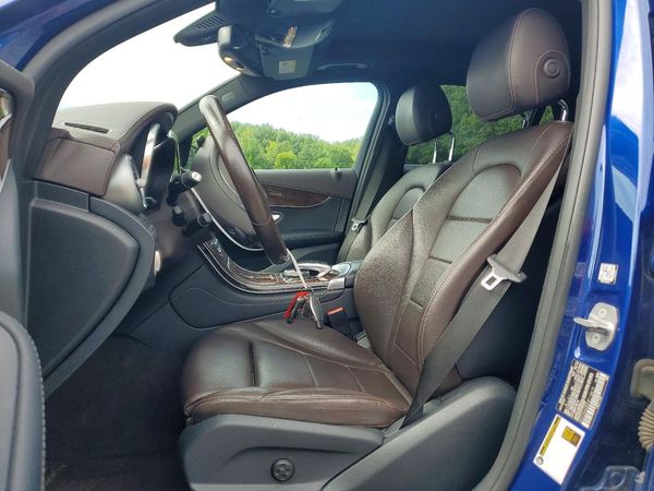 2017 MERCEDES-BENZ GLC